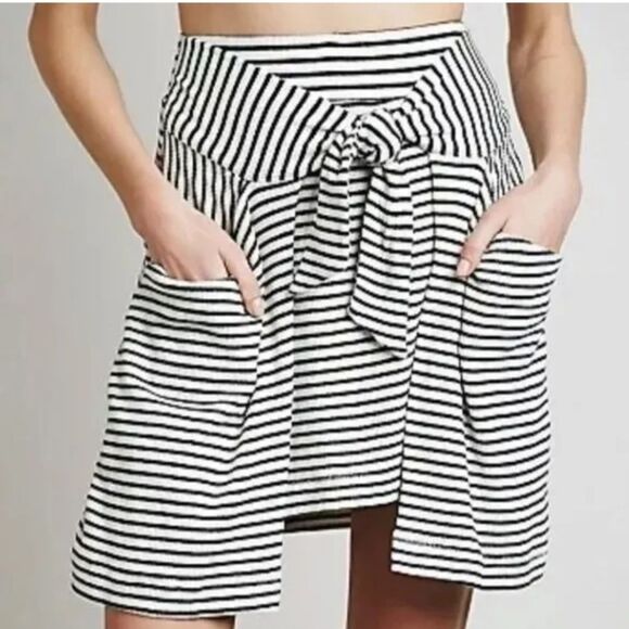Free People All Tied Up Skirt Cream Black Stripes Pockets Women's Size Small - Picture 3 of 13